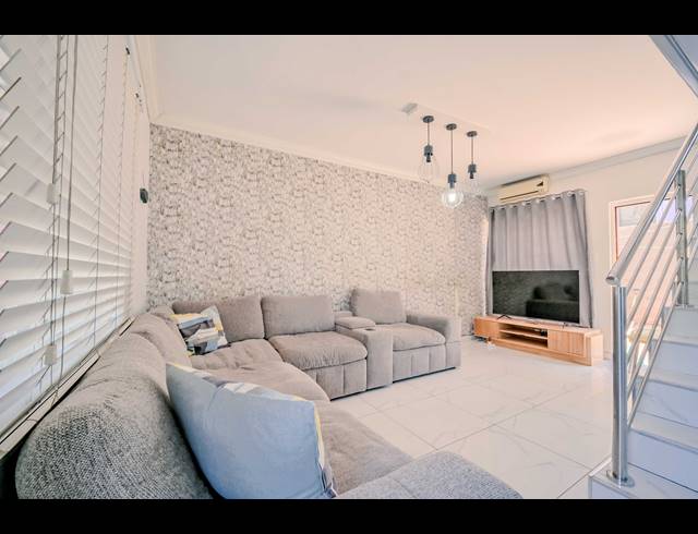 3 BEDROOM TOWNHOUSE FOR SALE IN MUSGRAVE